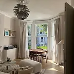Notting Hill Designer 1-Bed Flat